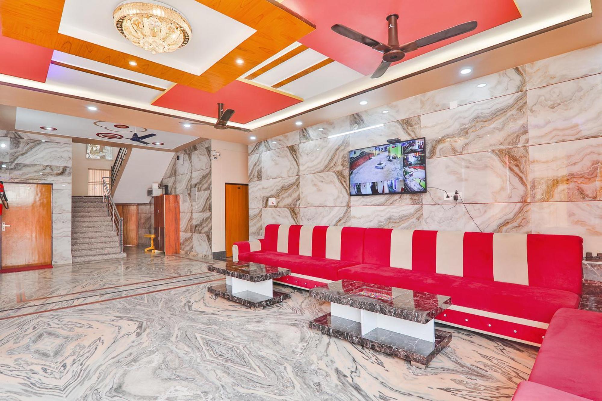 Fabhotel Shree Venkatesh Nileyam Ayodhya Kültér fotó
