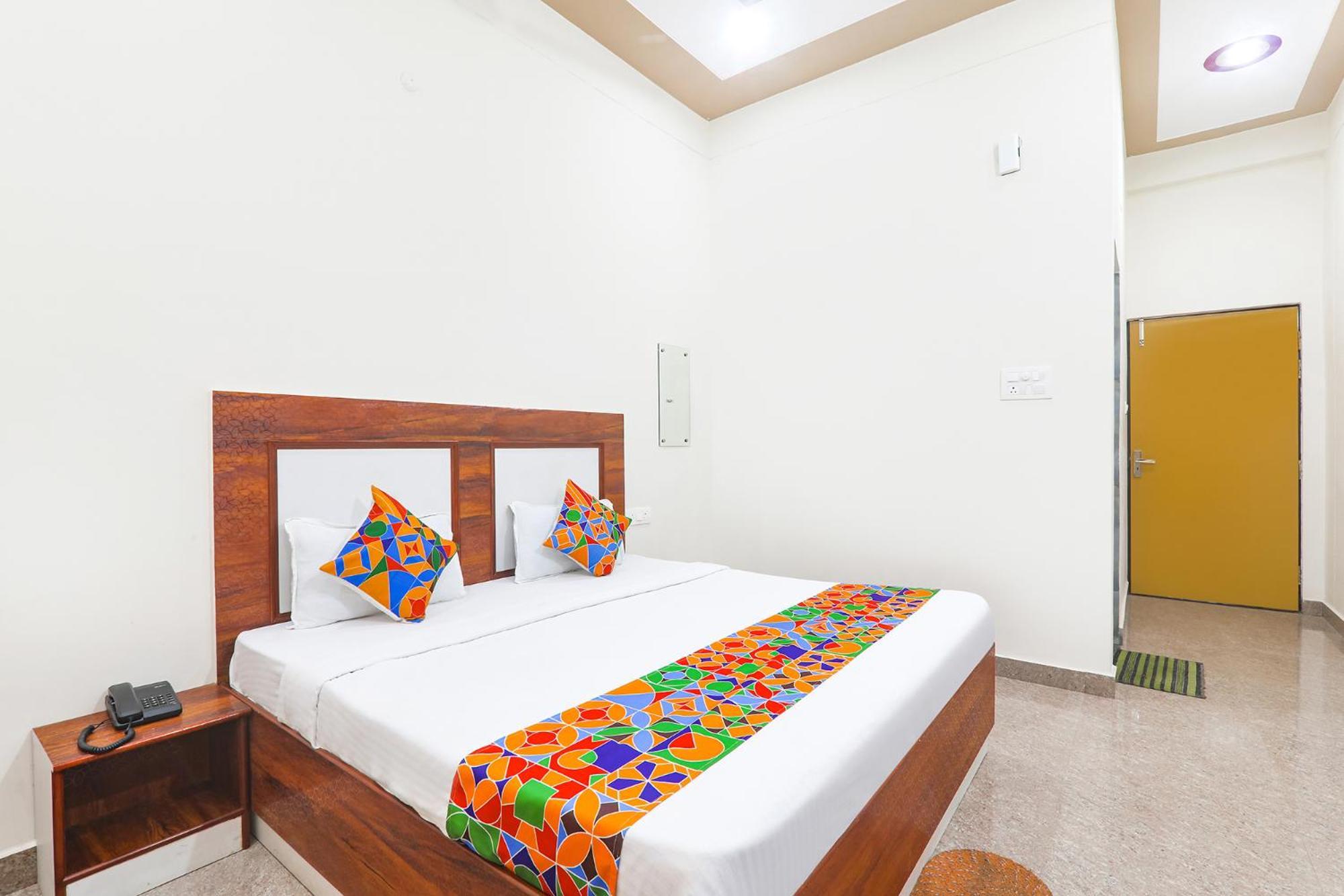 Fabhotel Shree Venkatesh Nileyam Ayodhya Kültér fotó