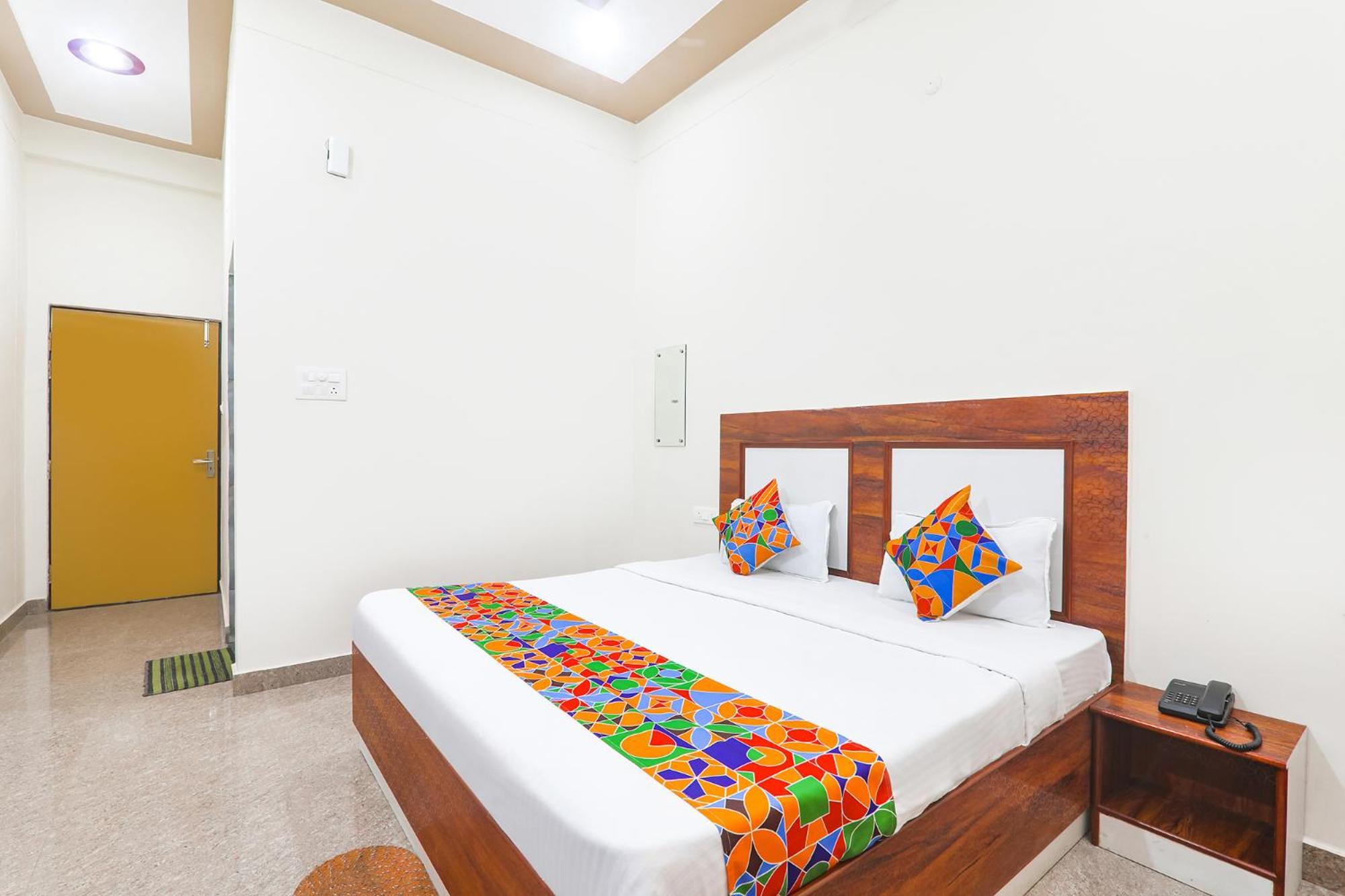 Fabhotel Shree Venkatesh Nileyam Ayodhya Kültér fotó